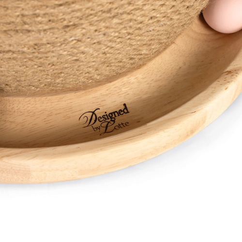 weitere Abbildung Designed by Lotte Holz Kratz- und Spielball Mila braun