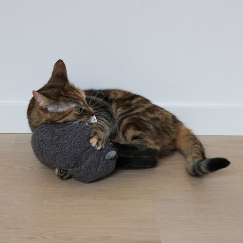 weitere Abbildung D&D Katzenspielzeug Kicking Cushion Molly schwarz