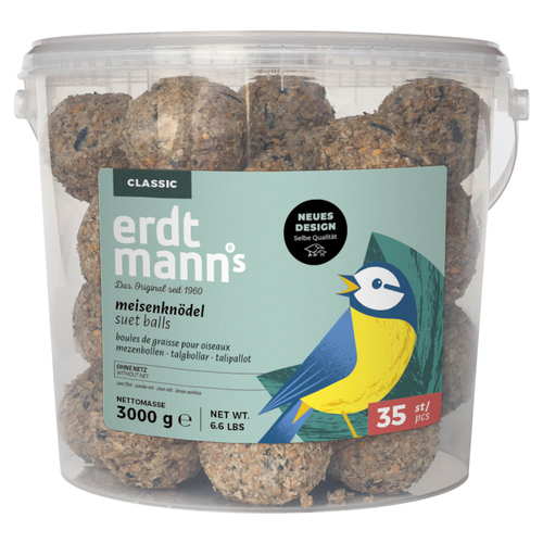 Erdtmanns 35 Meisenknödel ohne Netz im Eimer