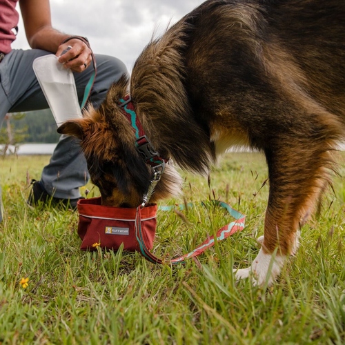 weitere Abbildung Ruffwear Reisenapf Quencher Fired Brick